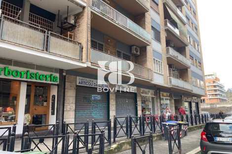 Locale commerciale in affitto, Garbatella