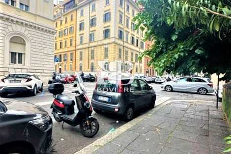 Castro Pretorio, Locale A/10 in Affitto
